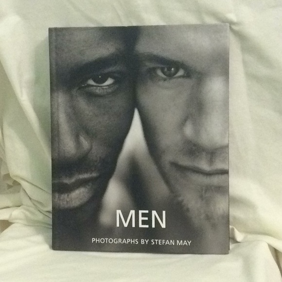 MEN Bodies as Art Photo Book by Stefan May - Picture 1 of 9